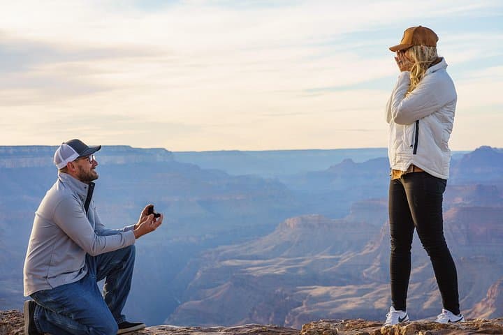Private Grand Canyon Proposal Photo Shoot — Professional Photographer & Scenic Locations photo 4