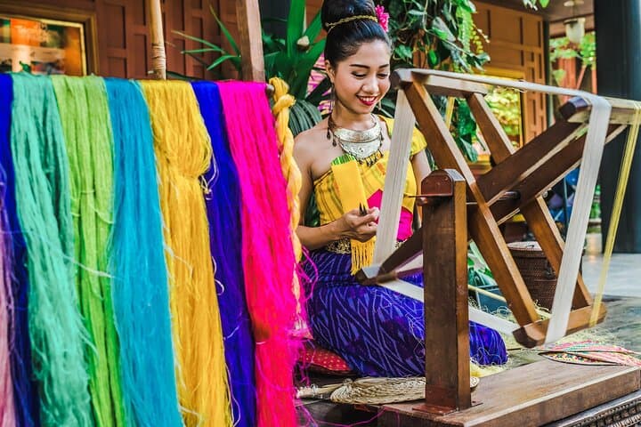Private Customizable Bangkok & Surrounding Provinces Tour — 10-Hour Tailored Day Trip photo 3
