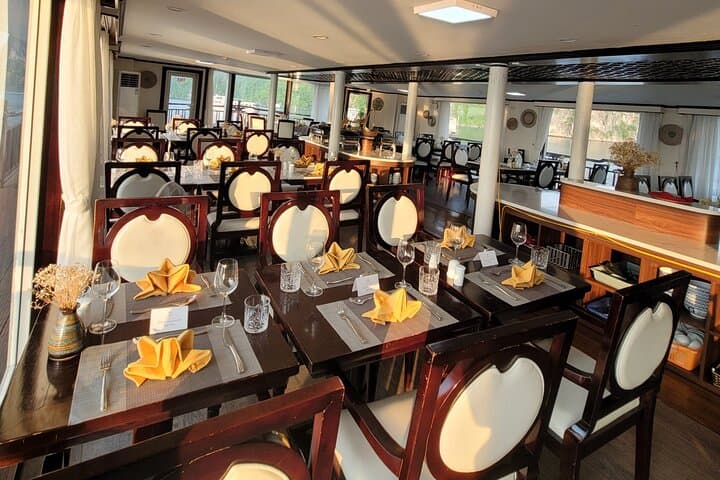 Halong Bay 2-Day Deluxe Cruise with Kayaking & Vietnamese Cooking Class photo 3