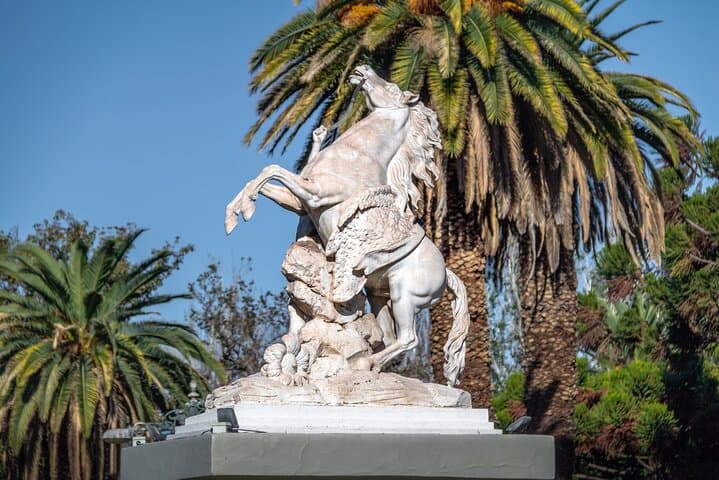 Mendoza Romantic Walking Tour — Parque General San Martín & Rosedal Experience photo 4