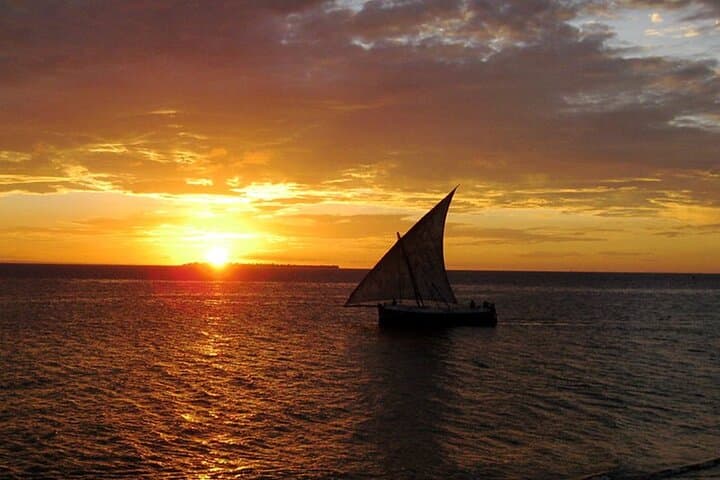 Full-Day Snorkel to Mnemba & Turtle Swim with Kendwa Sunset photo 2