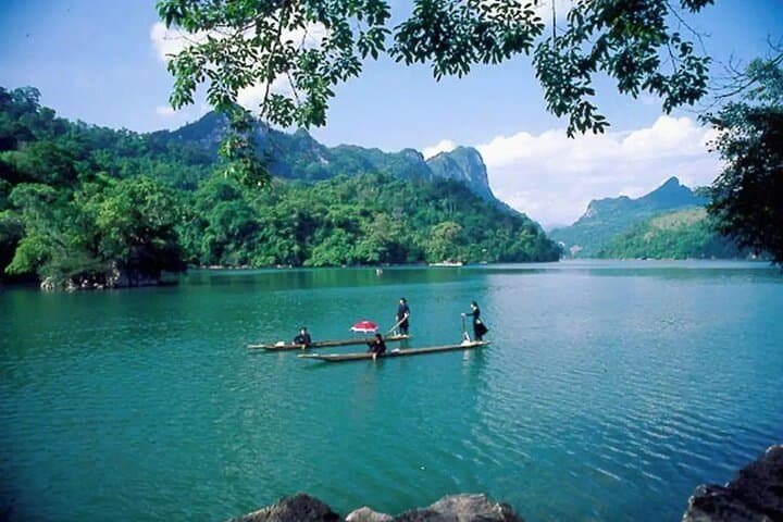 Luxury Tam Coc, Mua Cave & Bich Dong: Full-Day Small-Group Trip from Hanoi photo 2