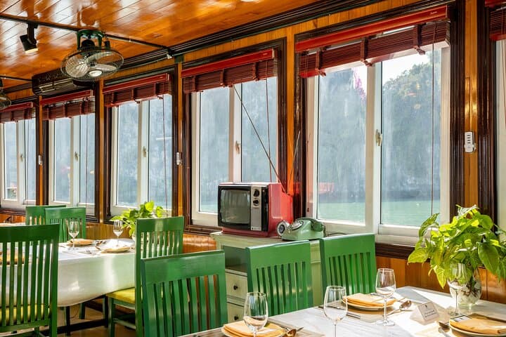 Full-Day Cong Cruise: Explore Ha Long Bay Sung Sot Cave Kayaking & Beach photo 2