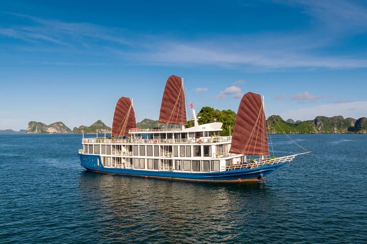 La Casta 2-Day Halong & Lan Ha Bay Overnight Cruise from Hanoi photo 3