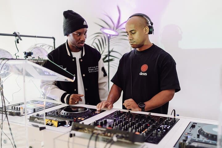 Private DJ Class in London — Learn to Mix on Pioneer Decks
