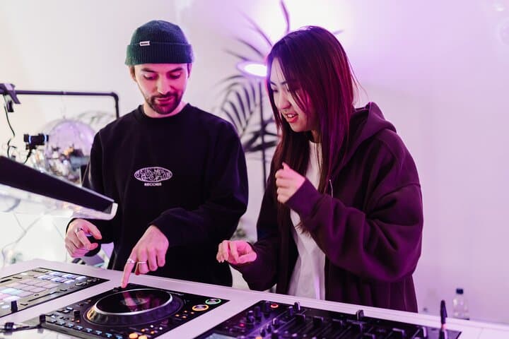 Private DJ Class in London — Learn to Mix on Pioneer Decks photo 2