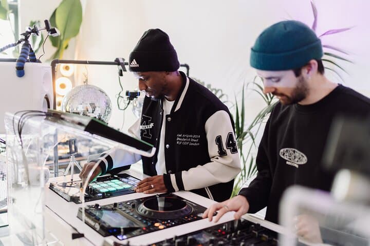 Private DJ Class in London — Learn to Mix on Pioneer Decks photo 4