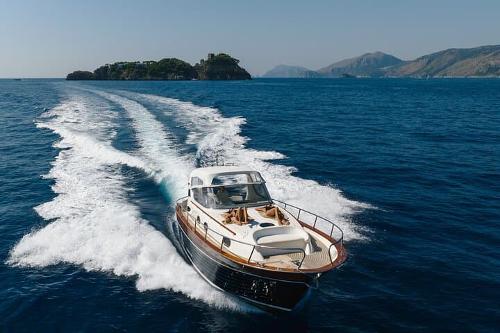 Private Boat Tour to Capri from Positano: Full-Day Sail, Swimming & Island Stops photo 4