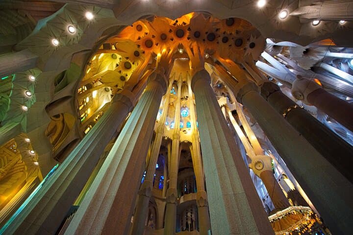 Barcelona Sail and Sagrada Família: 90-Minute Yacht + Guided Tour photo 2
