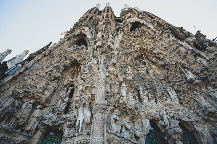 Barcelona Sail and Sagrada Família: 90-Minute Yacht + Guided Tour photo 3