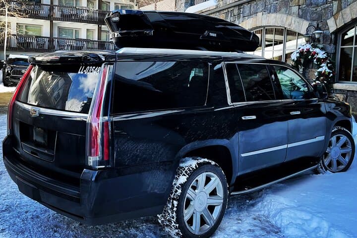 Private Luxury Transfer Between Vail and Denver: Comfortable Door-to-Door Chauffeur Service
