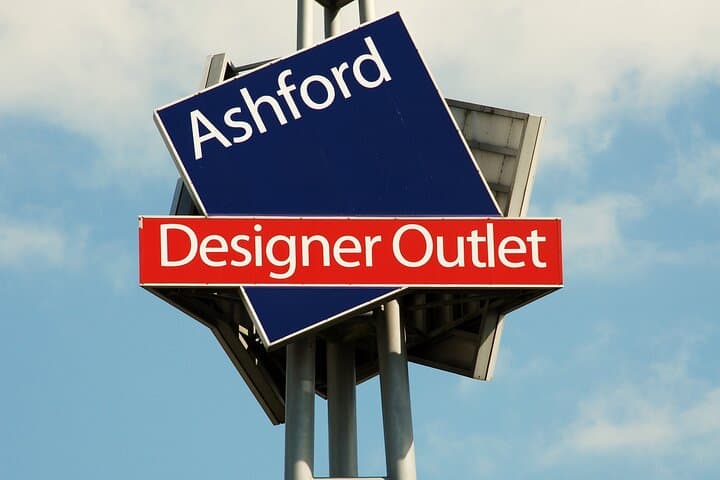 Private Shopping Transfer: London to Designer Outlet Ashford photo 2