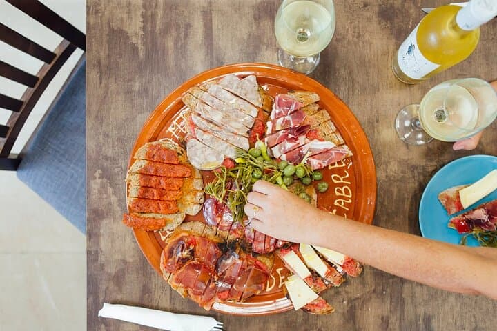 Private Palma Gastronomic Tour: 5‑Hour Cathedral Visit and Local Tastings