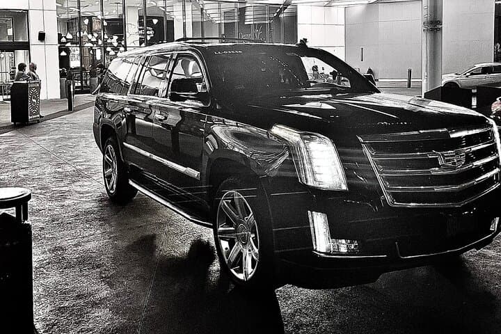 Private Luxury Transfer Between Boulder and Denver Airport photo 4