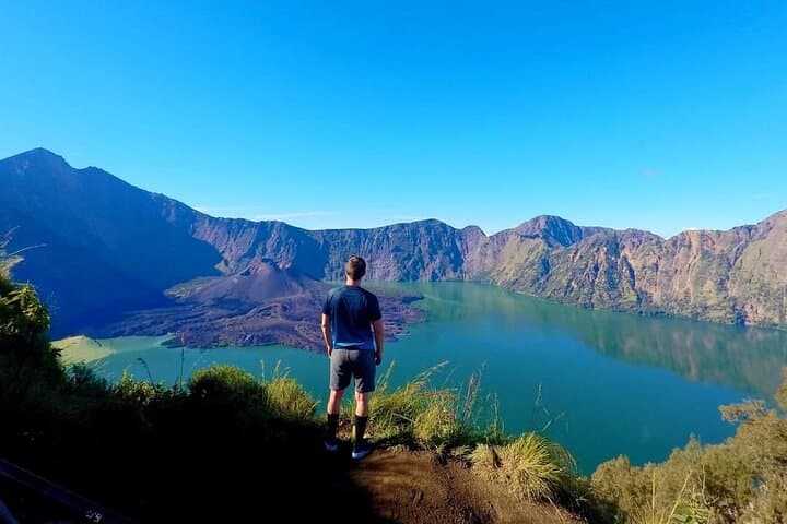 Conquer Mount Rinjani Second Summit: 2-Day Trek to Segara Anak and Crater Rim