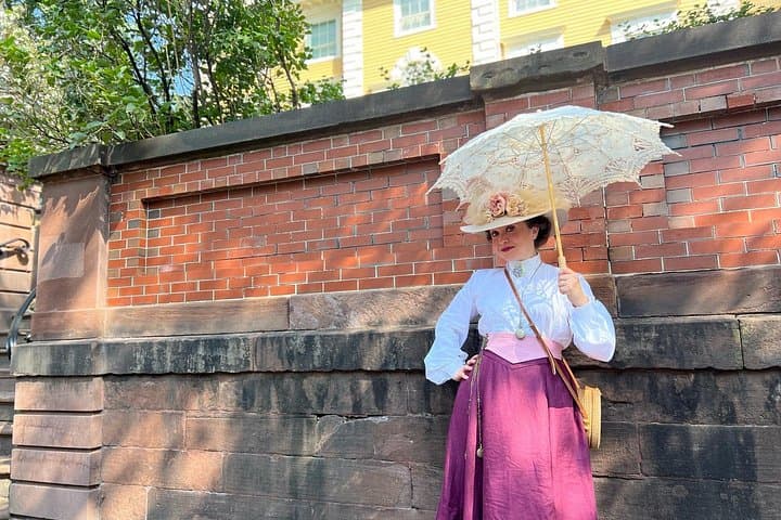 Benefit Street History Walk: Costumed Tour of Providence's College Hill