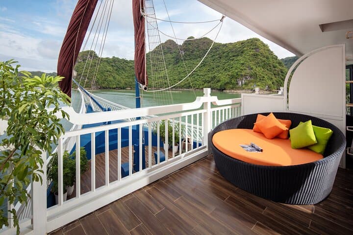3-Day La Casta Luxury Cruise: Explore Halong & Lan Ha Bay from Hanoi photo 2