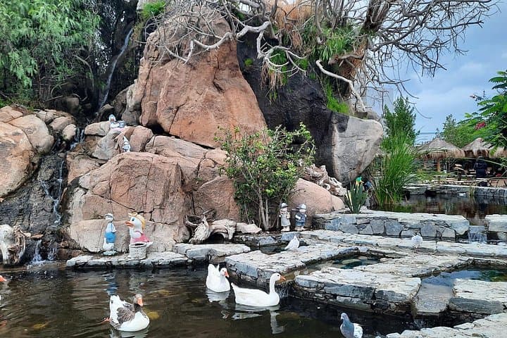 Private Full-Day Taif City Tour: Shubra Palace, Al Hada & Shafa Mountains photo 1