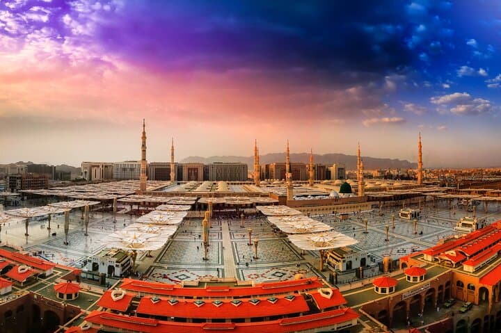 Private Full-Day Medina Tour from Yanbu — Quba, Uhud & Historic Mosques photo 6