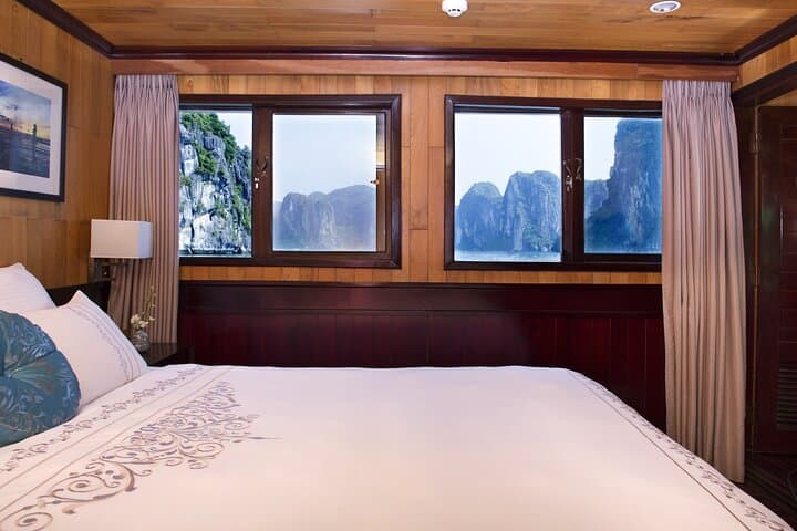 Halong Bay Overnight Cruise: 2-Day Ancora Experience to Titov & Sung Sot photo 2