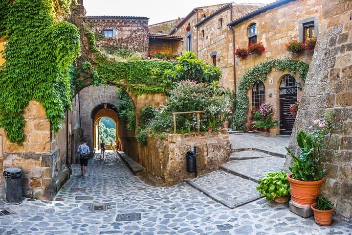 Orvieto and Civita di Bagnoregio Day Trip from Rome: A Full-Day Cultural Walk photo 6