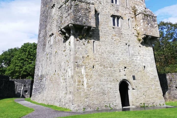 Connemara & Kylemore Abbey Private Day Tour from Galway — 7–8 Hour Scenic Day Trip photo 2