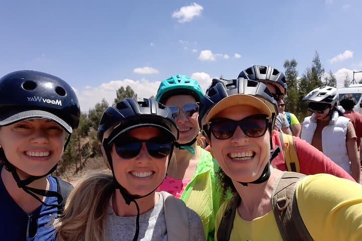 Cusco Bike & Ceviche Tour: Mountain Biking to Yunkaypata with Ceviche Class photo 2