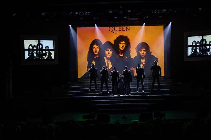 SIX Live in Branson — High-Energy A Cappella at Pepsi Legends Theater photo 3