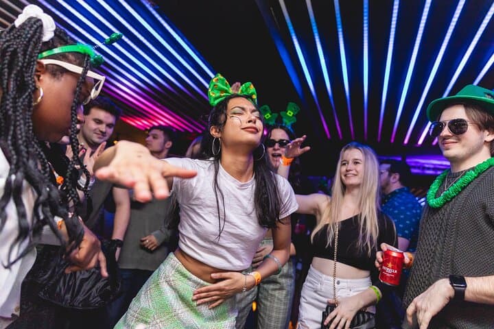 Central London Pub Crawl: Soho & West End Nightlife Crawl