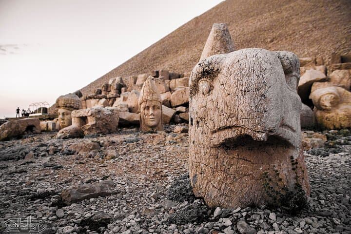 Nemrut Mountain & Adıyaman Valley: 2-Day Private Tour to Karakuş, Cendere & Arsemia