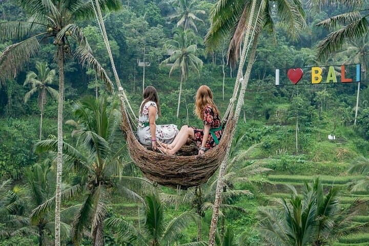 Private Ubud Full-Day Guided Tour: Tegallalang, Batuan Temple & Tegenungan Waterfall photo 1
