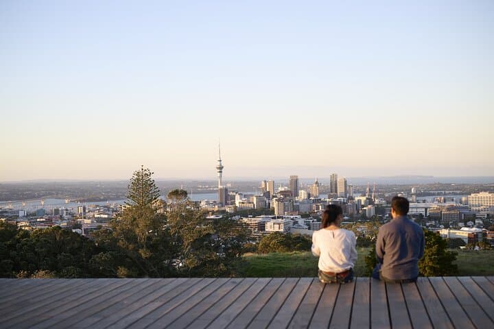 Half-Day Auckland Sightseeing: Mount Eden, Cornwall Park & Mission Bay Guide photo 2