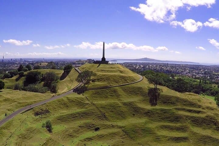 Auckland in a Day: Mt Eden, Mission Bay & Muriwai Gannet Colony photo 4