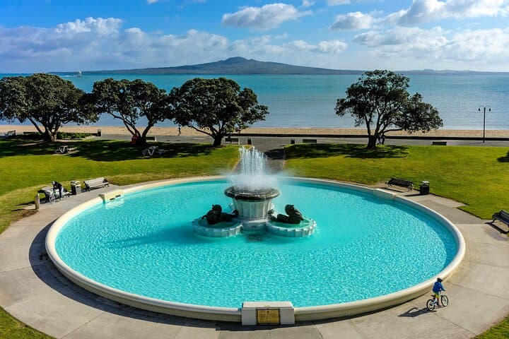 Private Auckland 4-Hour City Tour — Mission Bay, Devonport & Cornwall Park photo 4