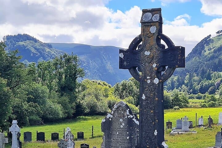 Private Tour: Glendalough Monastic Valley and Powerscourt Gardens from Dublin