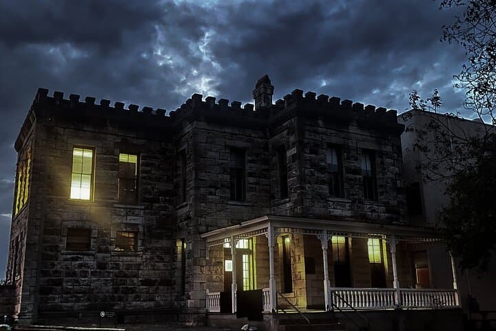 Ghost Maker Tour Georgetown — Adults-Only True Crime, Ghosts & Pub Crawl