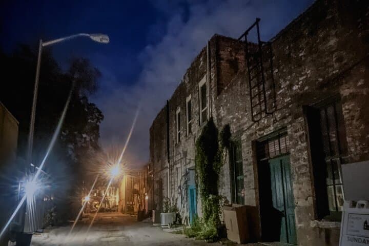 Ghost Maker Tour Georgetown — Adults-Only True Crime, Ghosts & Pub Crawl photo 3