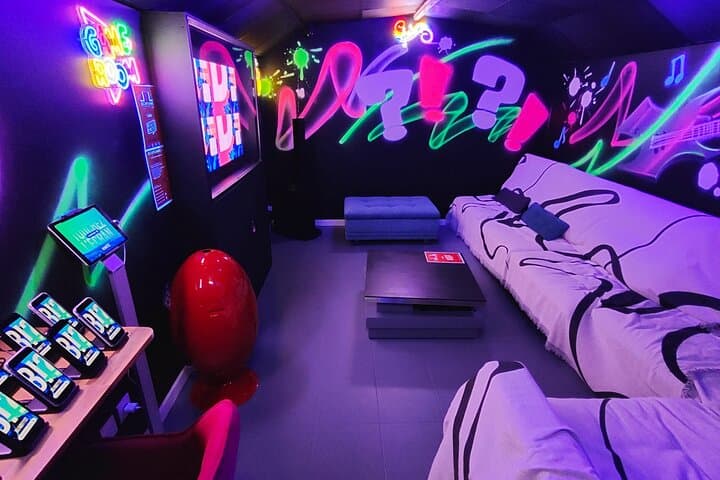 Blind Test & Karaoke TV Game Experience in Montpellier