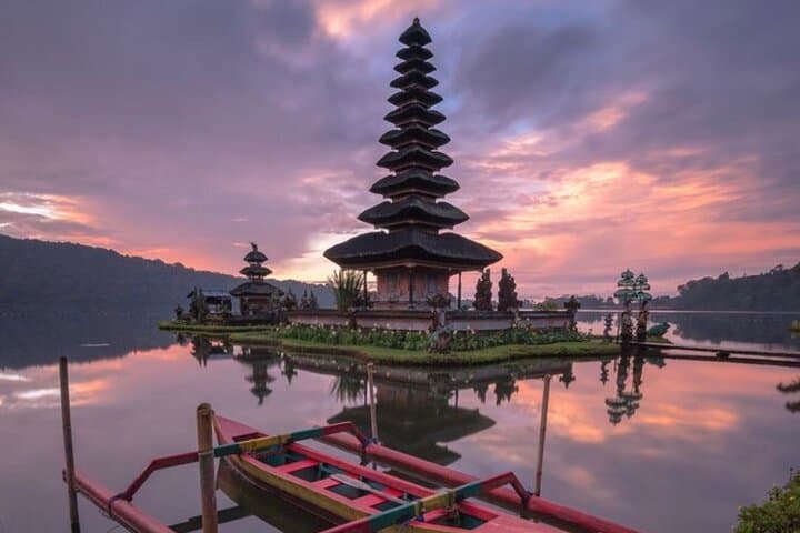 Tanah Lot Tour: Temple, Hidden Waterfall & Ulun Danu Bratan Day Trip photo 3