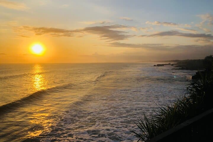 Tanah Lot Tour: Temple, Hidden Waterfall & Ulun Danu Bratan Day Trip photo 5