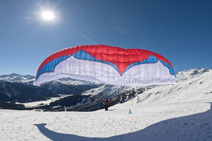 Paragliding in Klosters: Tandem Flight from Gotschnagrat with Photos & Video photo 4