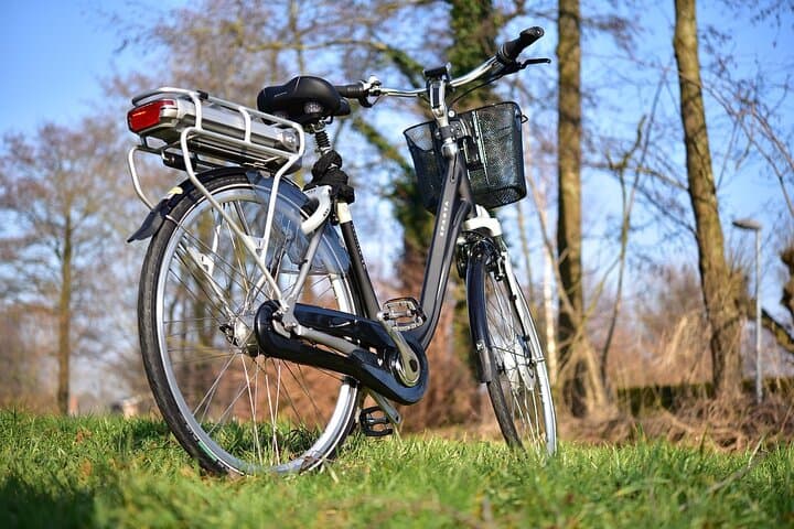 Athens E-Bike Tour: Ride to the Acropolis, Pnyx & Ancient Landmarks photo 3