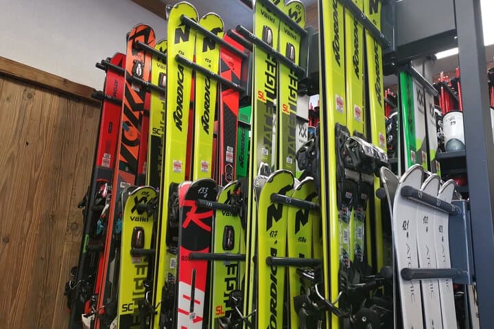 Rent Skis in Borovets: 3-Day Ski & Snowboard Equipment Rental on the Rila Slopes photo 4