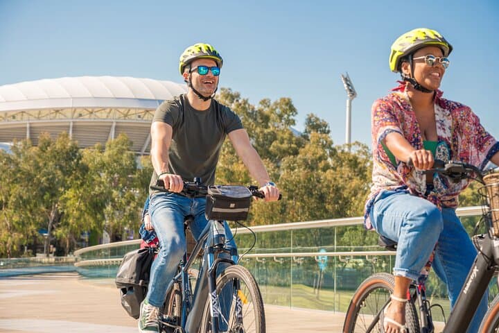 Adelaide Scenic E-Bike Tour and Wine Tasting: River Torrens Ride & Wine Flight photo 2