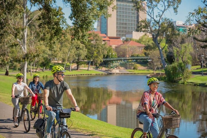 Adelaide Scenic E-Bike Tour and Wine Tasting: River Torrens Ride & Wine Flight photo 5