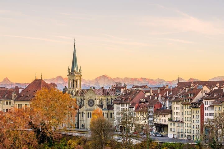 Bern Walking Tour: Best of Old Town Guided Cultural Exploration photo 4