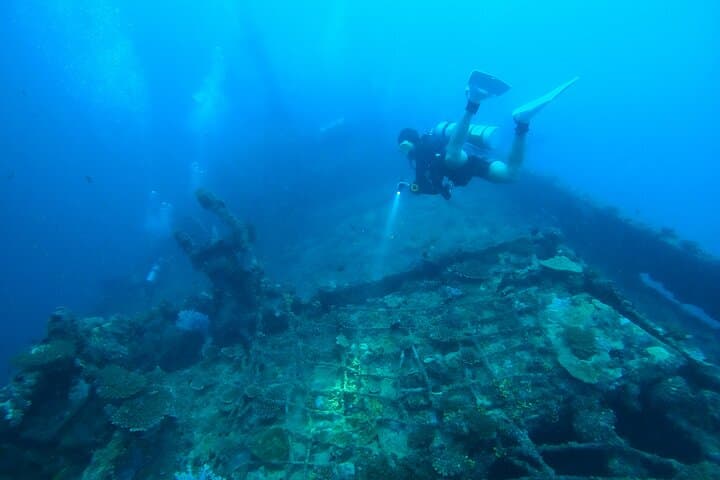 Shipwreck Diving in Colombo: Explore WWII Wrecks & Coral Gardens photo 2