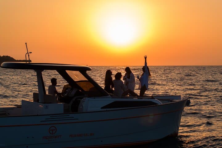 Sorrento Sunset Private Boat Tour – Punta Campanella & Hidden Bays