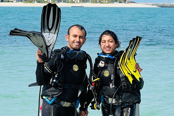 Boat Try Scuba Diving Tour at La Mer Beach — Beginner Scuba Experience in Dubai