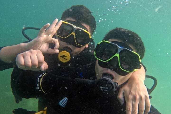 Boat Try Scuba Diving Tour at La Mer Beach — Beginner Scuba Experience in Dubai photo 3